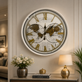 ساعة حائط ديكورية بتصميم خريطة العالم وتروس معدنية – 60 × 60 سم