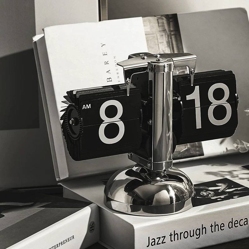 Retro Flip Clock – ساعة مكتب فليب ديزاين عصري