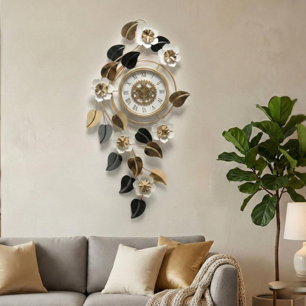 Floral Luxury Wall Clock – ساعة حائط مودرن بتصميم أوراق وزهور