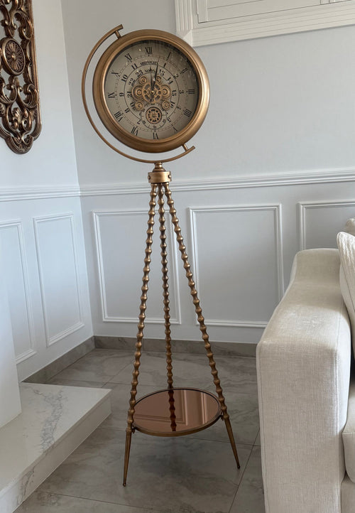 Classic Globe Tripod Clock – ساعة أرضية فاخرة ستاند