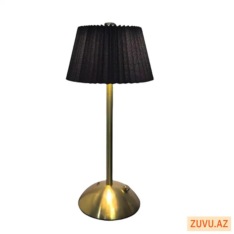أباجورة طاولة فاخرة بقاعدة ذهبية وشيد أسود – Luxury Table Lamp