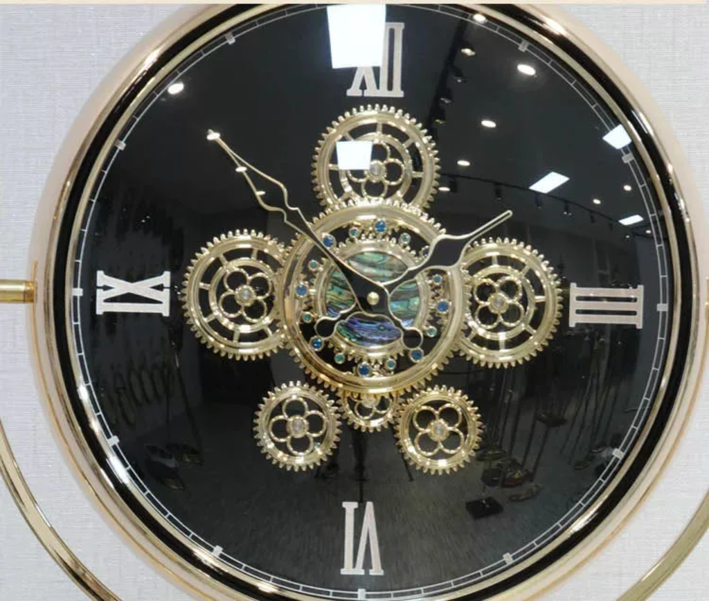 Black Gold Tripod Clock – ساعة أرضية فاخرة ستاند