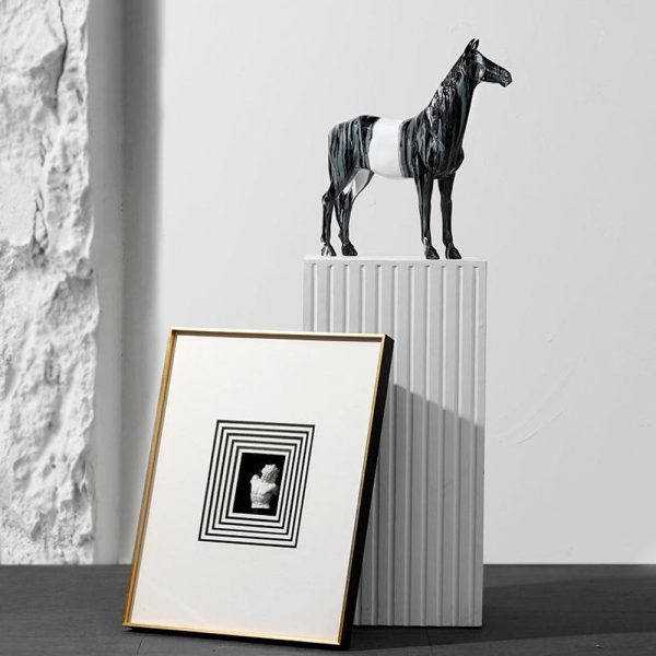 تمثال حصان ديكوري فاخر – Luxury Horse Sculpture 30 سم