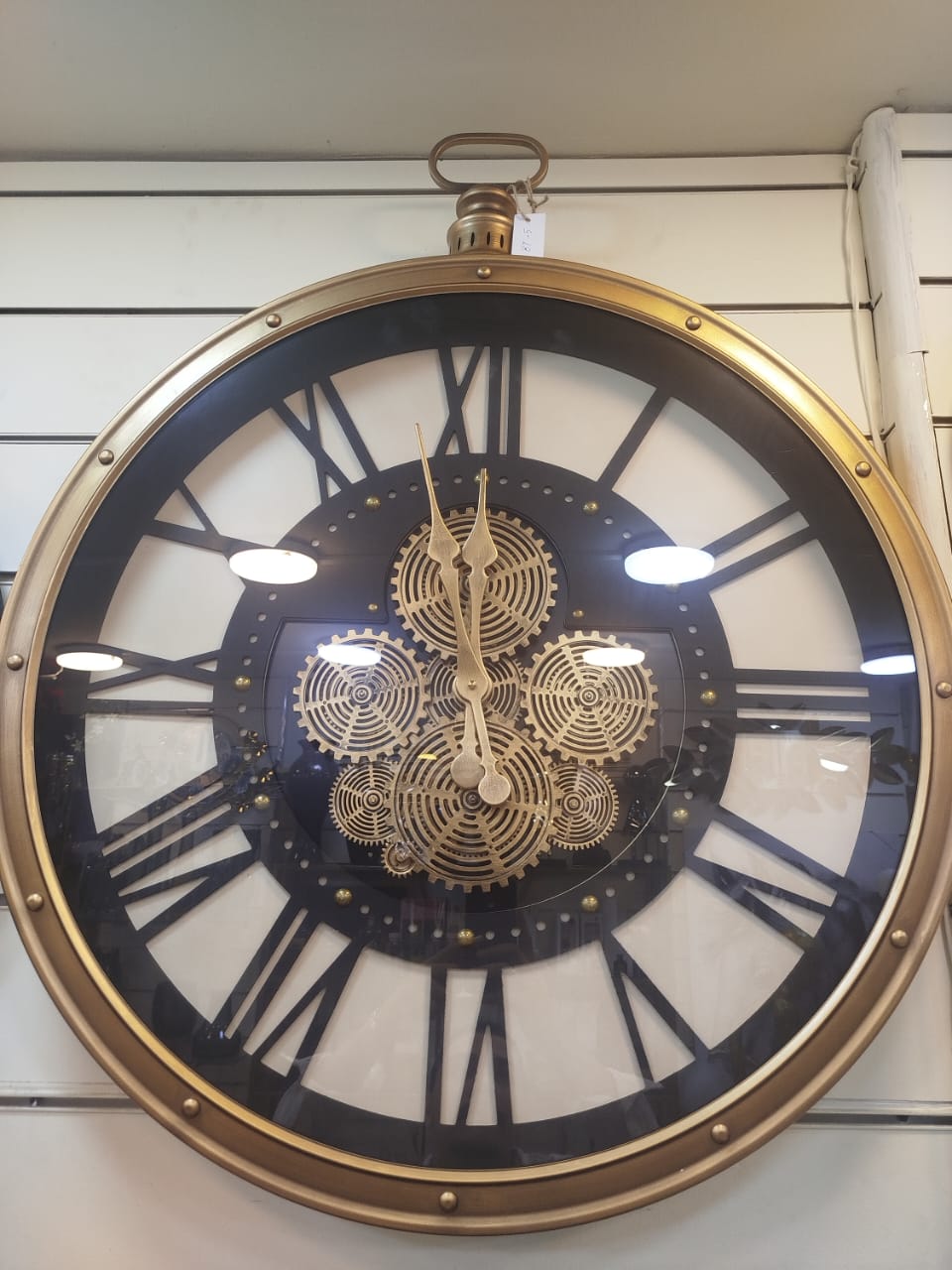 Luxury Metal Wall Clock with Decorative Gears – Gold & Black – 60cm Diameter