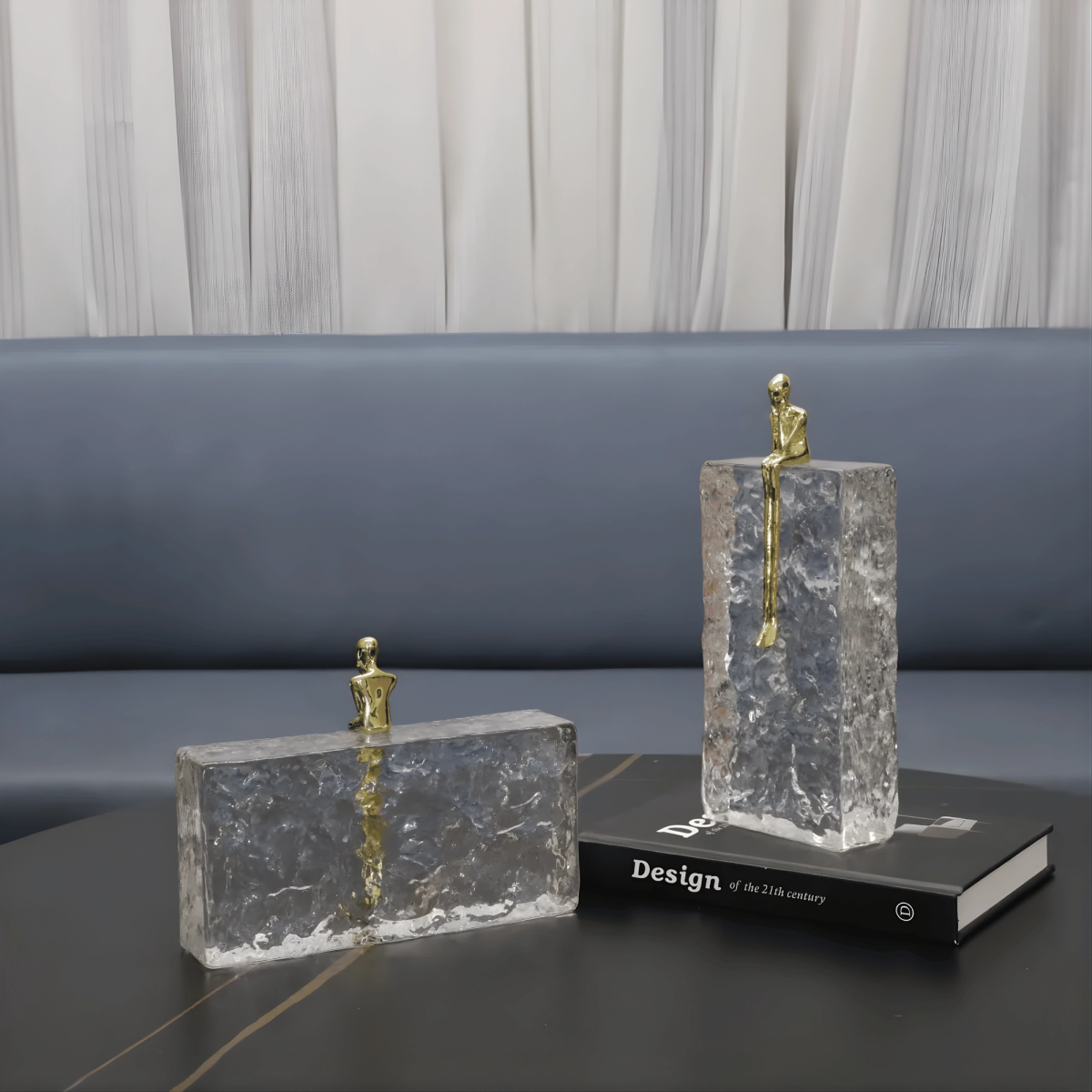 Dual Stone Figures – تماثيل ديكور فاخرة (قطعتين)