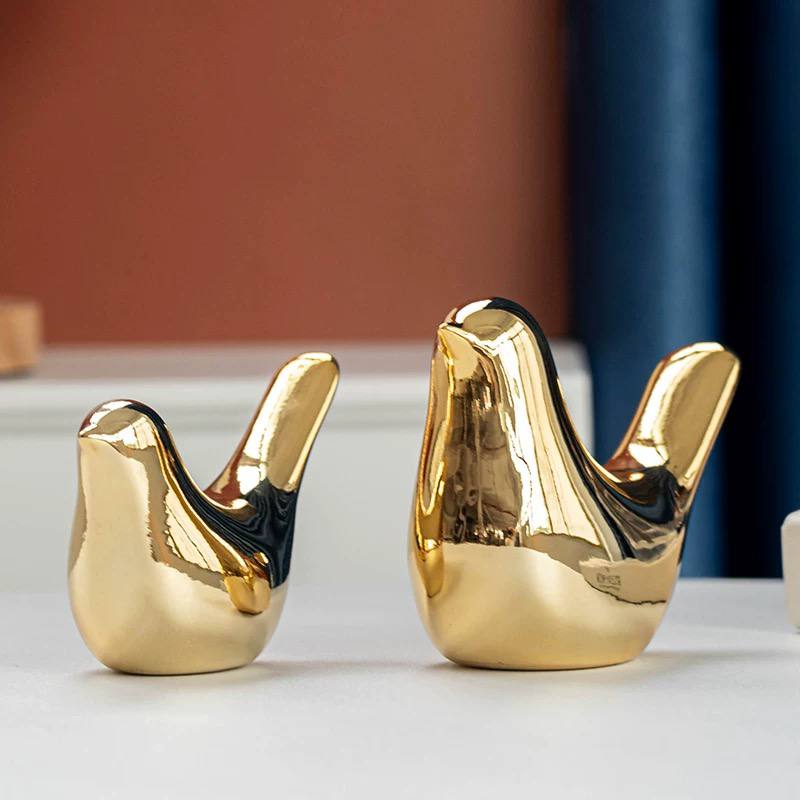 Golden Bird Sculpture Set – تمثال عصفور ذهبي فاخر (قطعتين)