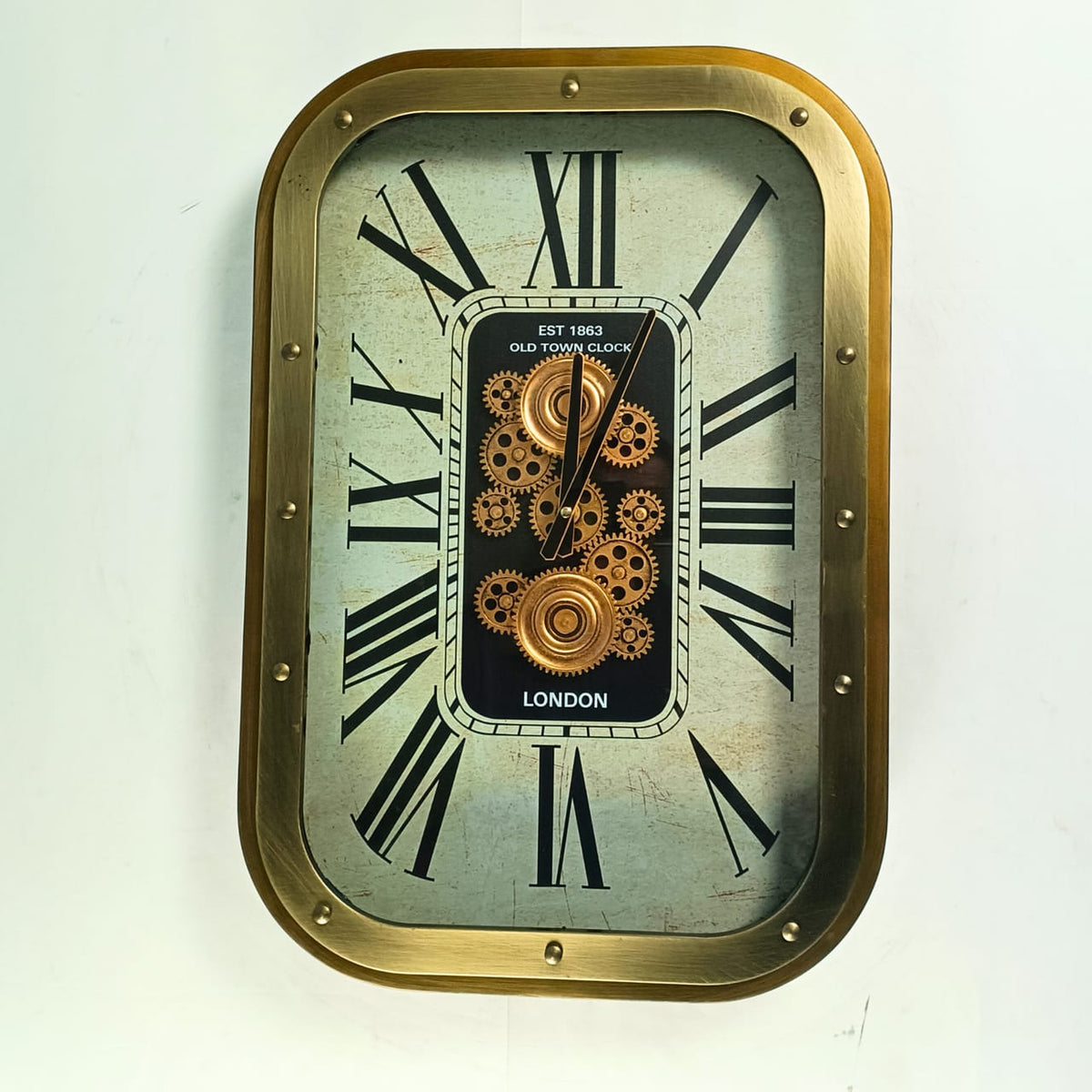 ساعة حائط تروندهايم بالتروس المتحركة – Trondheim Gear Clock