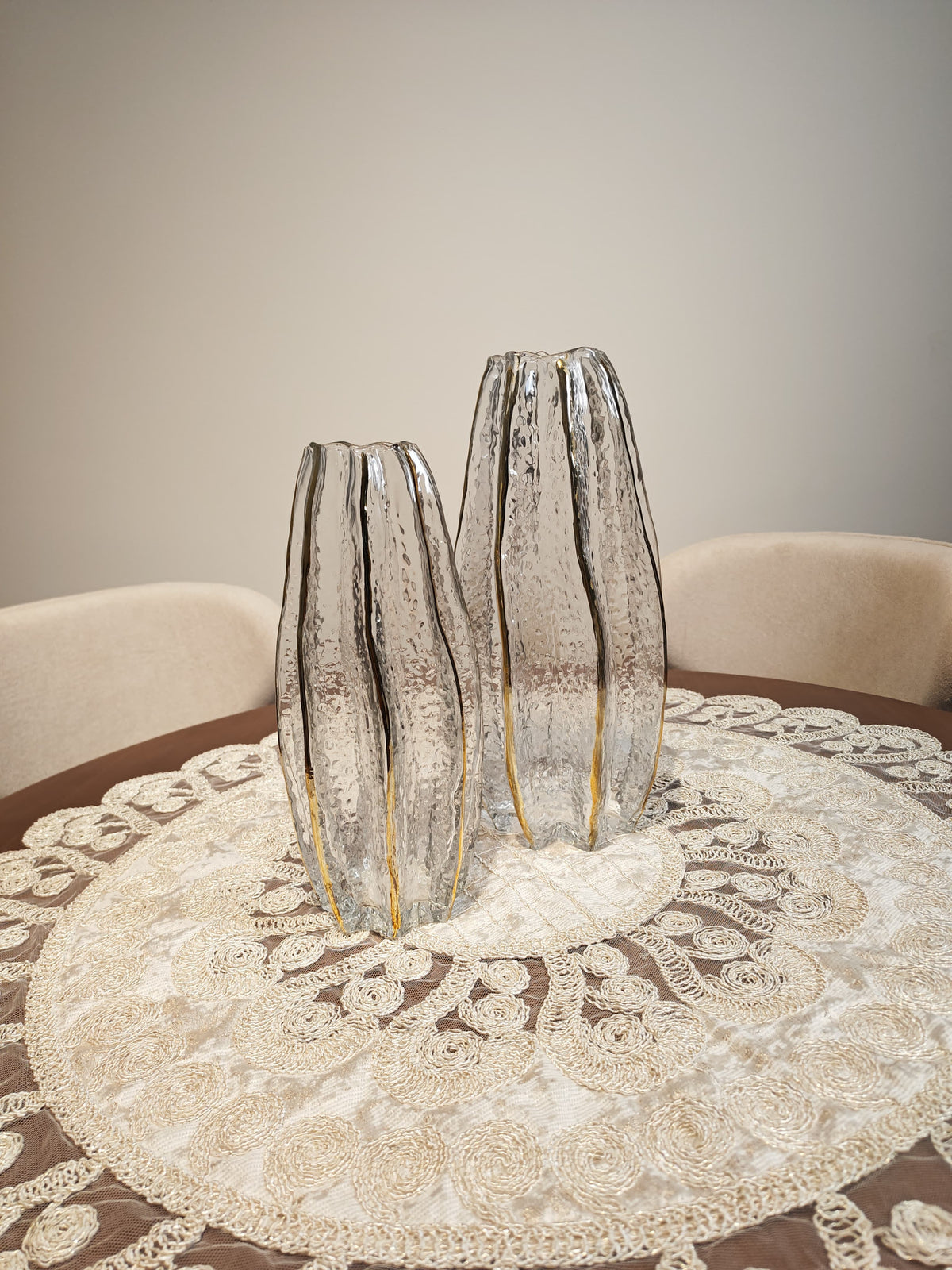 طقم فازات زجاج ديكورية – قطعتين 35 و30 سم