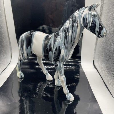 تمثال حصان ديكوري فاخر – Luxury Horse Sculpture 30 سم