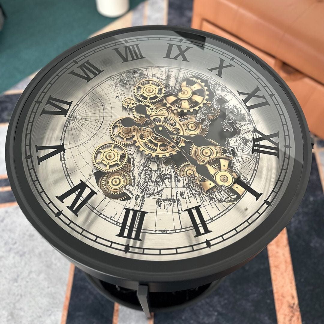 ترابيزة جانبية بتصميم ساعة كلاسيكية – Vintage Clock Side Table
