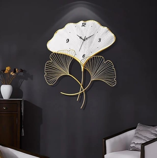 ساعة حائط أوراق الجنكة الذهبية – Ginkgo Leaves Clock