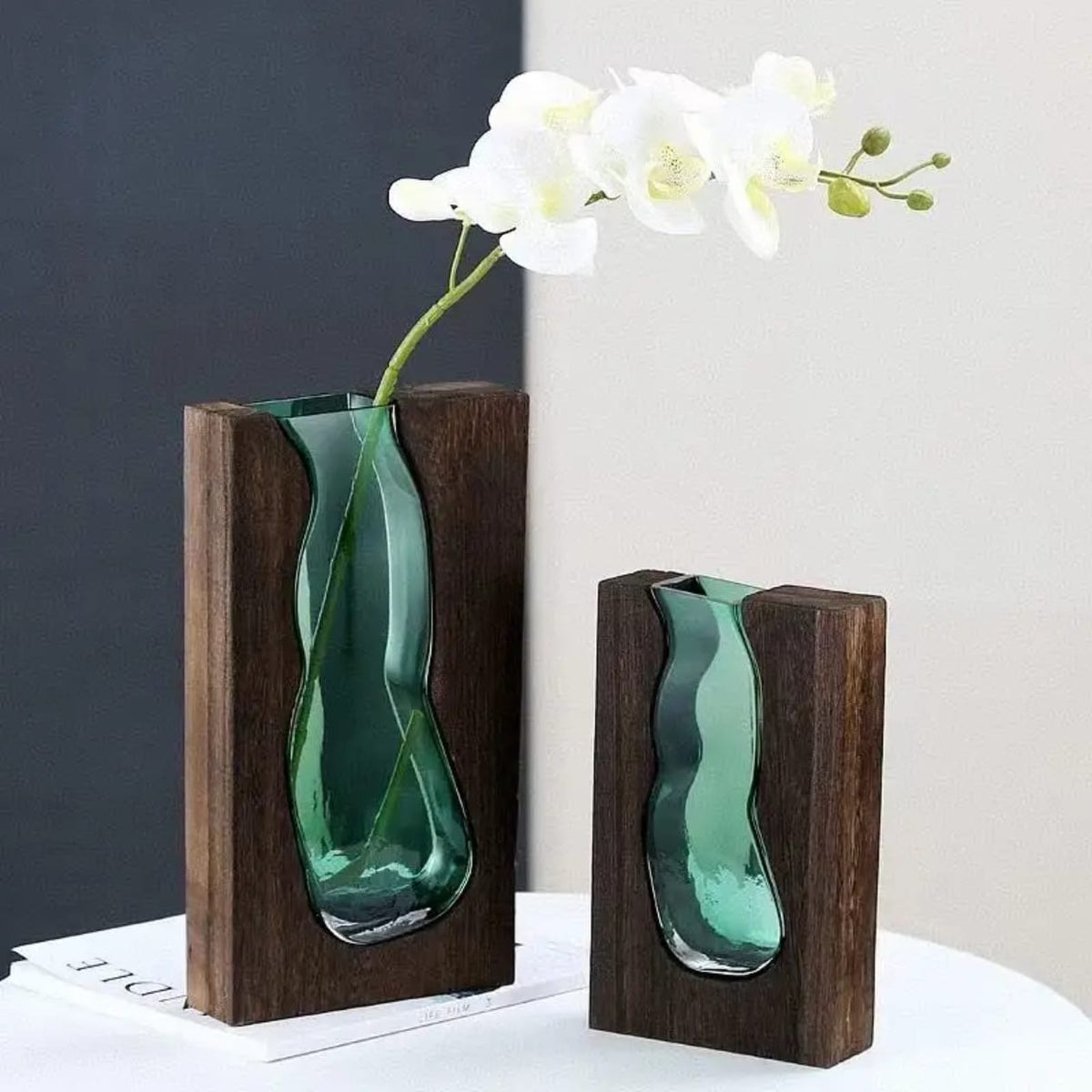 فازة زجاج بإطار خشبي – Wood Frame Vase