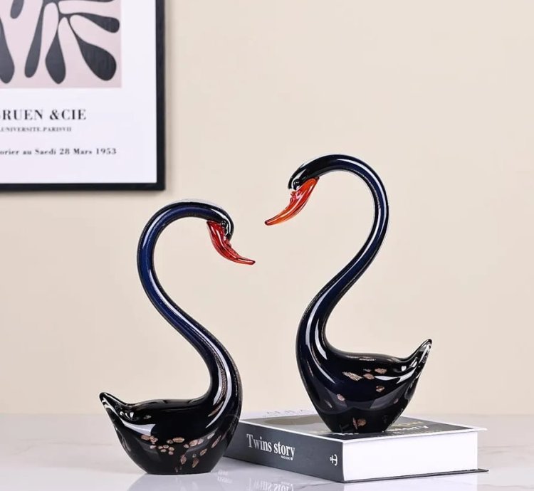 تماثيل زجاجية منفوخة يدوياً من ديكوراتكورا منحوتات زجاجية فنية كبيرة، ديكور زجاجي منفوخ، تماثيل بجعة زجاجية للزينة، مجموعة حيوانات فنية طقم 2 قطعه
