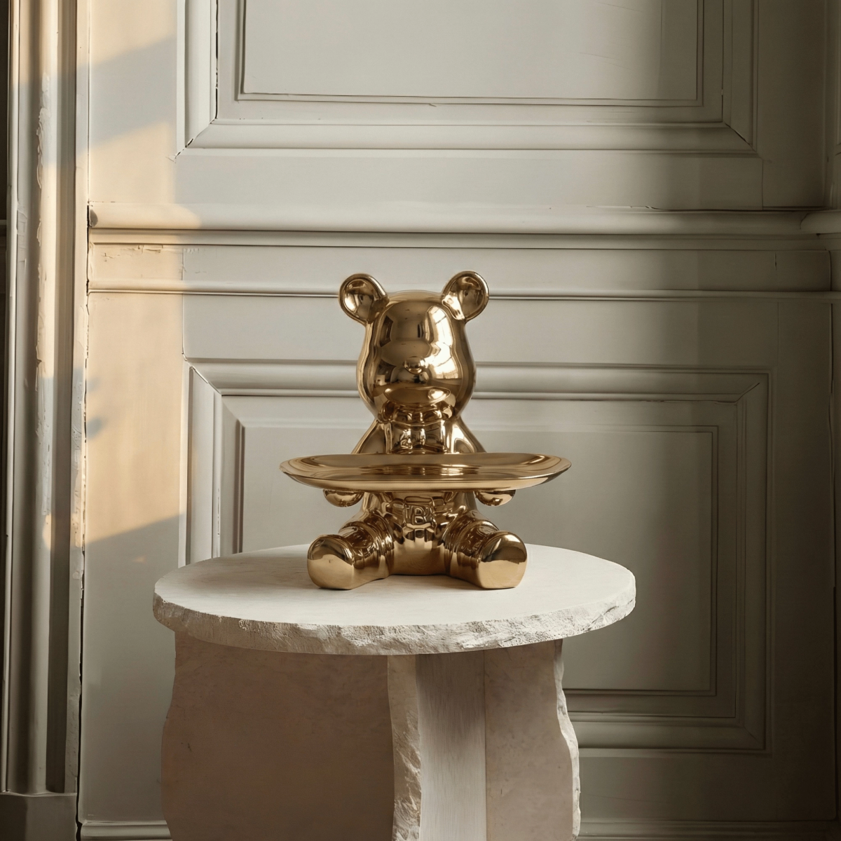 Golden Bear Tray – تمثال دب بحامل أنيق