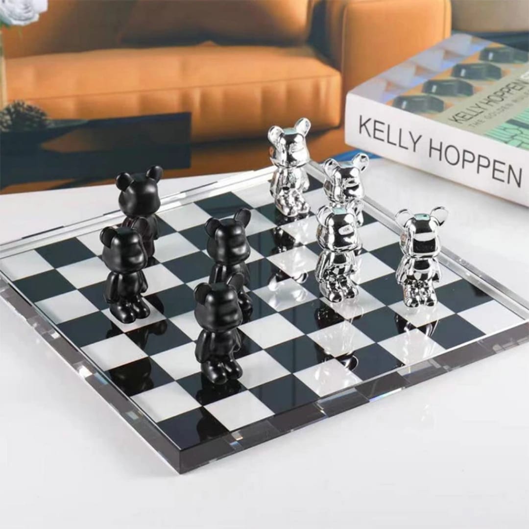Luxury Glass Chess Set with Bear-Shaped Pieces – Black & Silver
